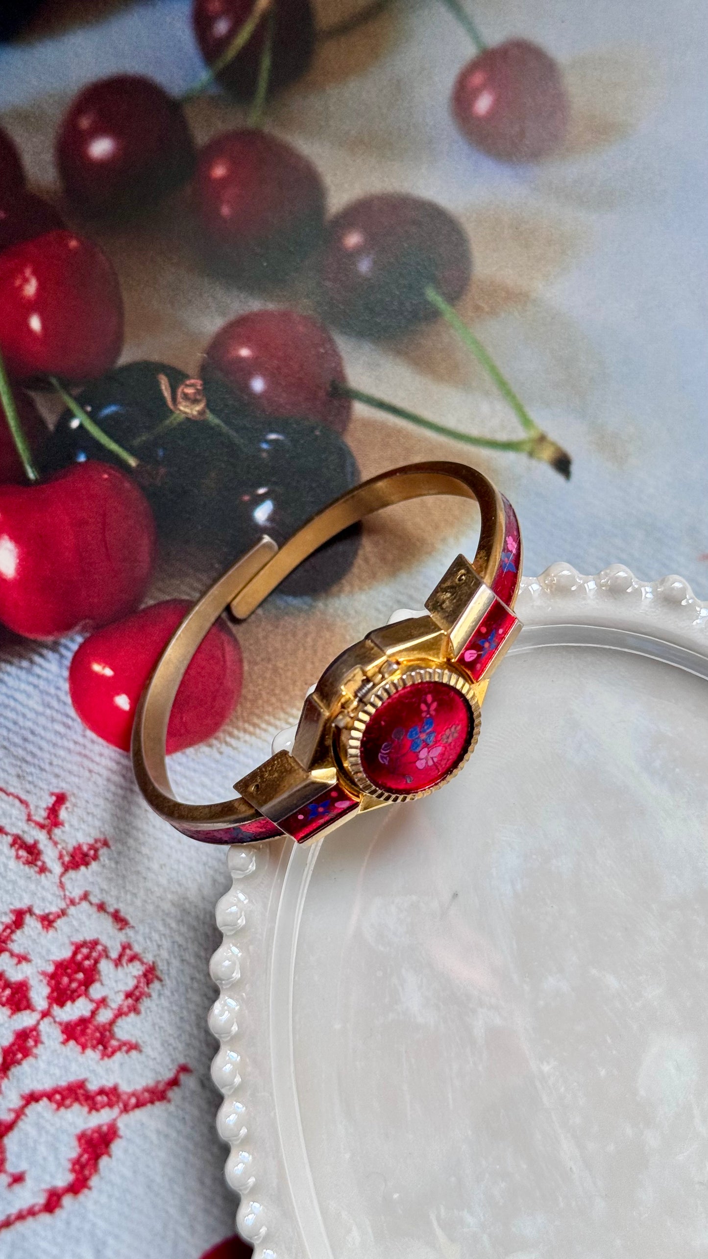 Vintage Kiddy Peekaboo Watch - Manual Wind