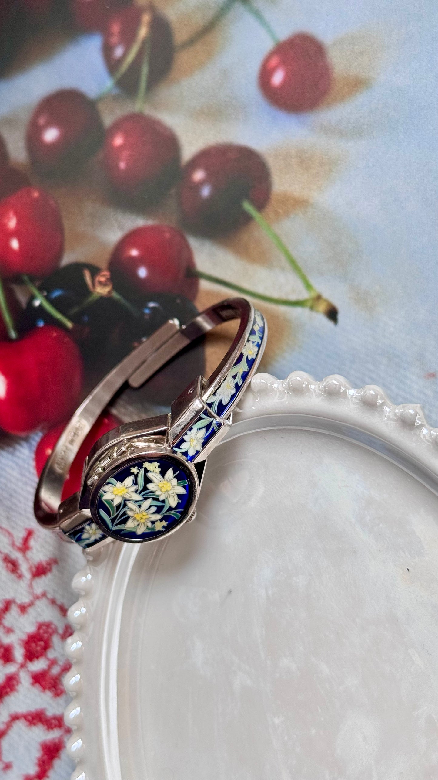 Vintage André Mouche Peekaboo Watch