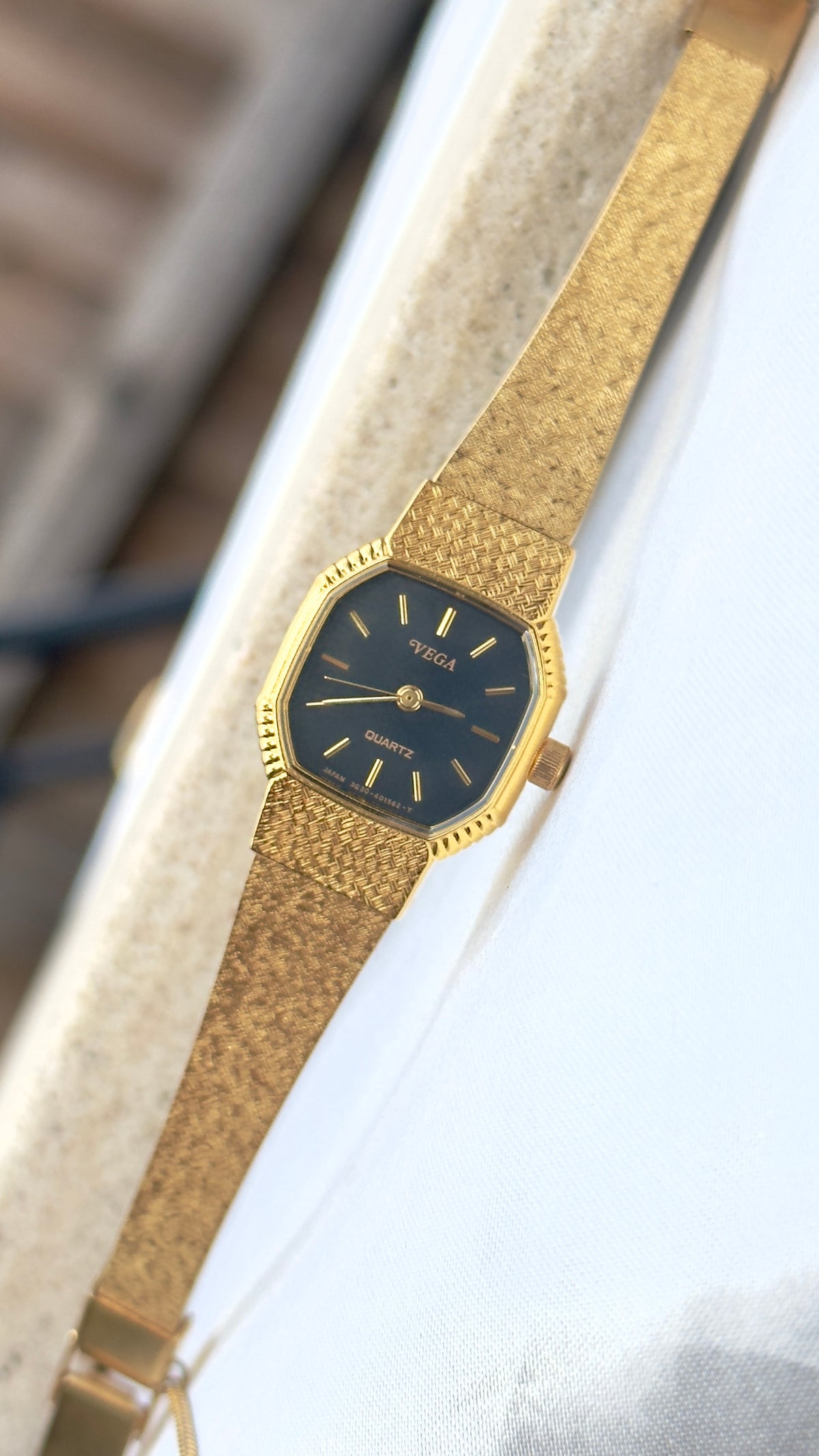 1995 Classic Citizen Vega Vintage Watch - 18ct Gold Plated