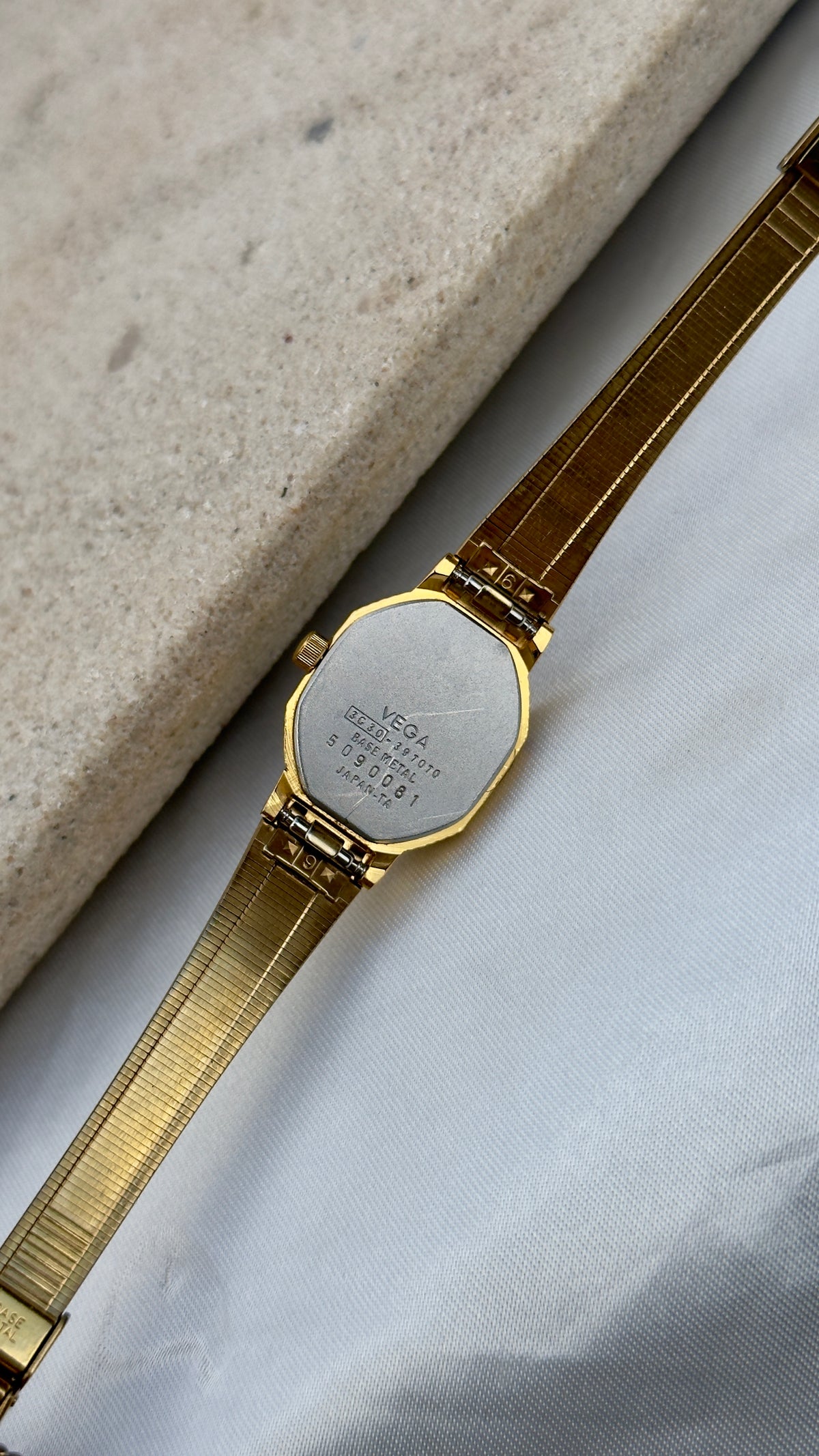 1995 Classic Citizen Vega Vintage Watch - 18ct Gold Plated