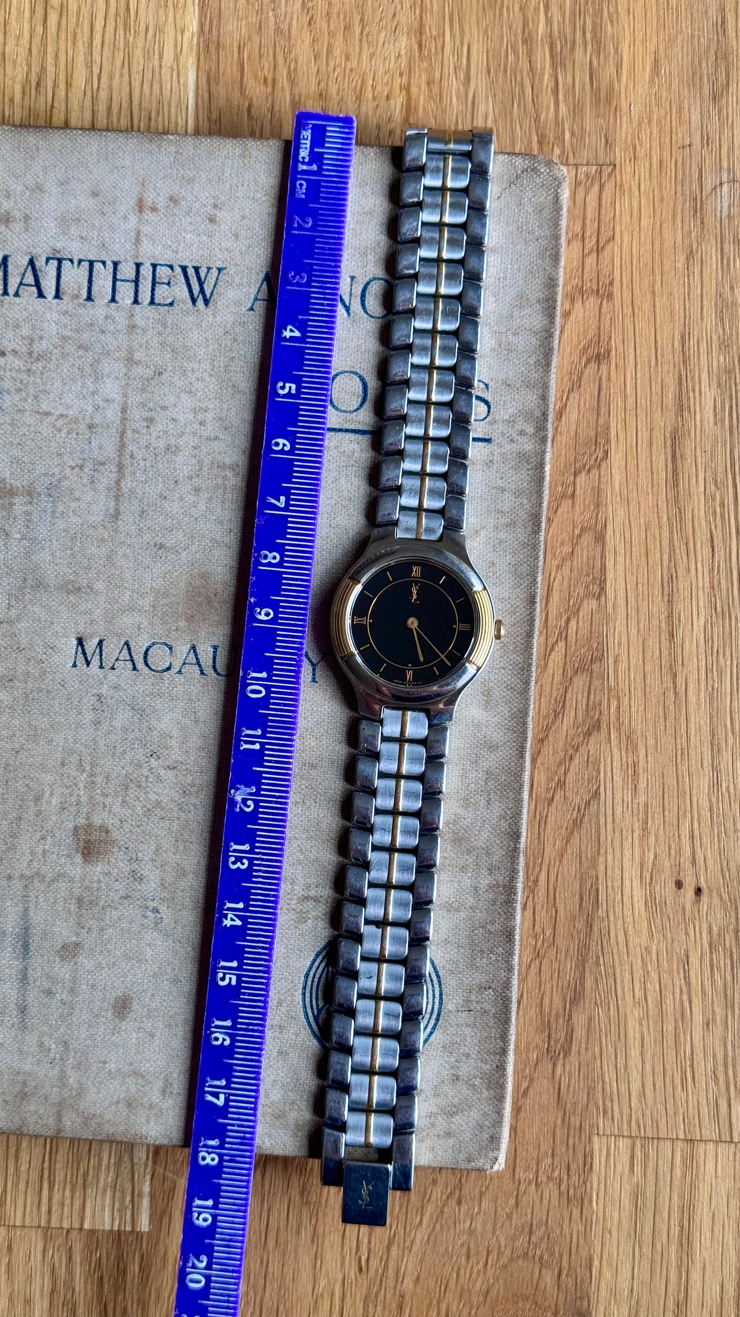 Yves Saint Laurent vintage watch (YSL) 1990s