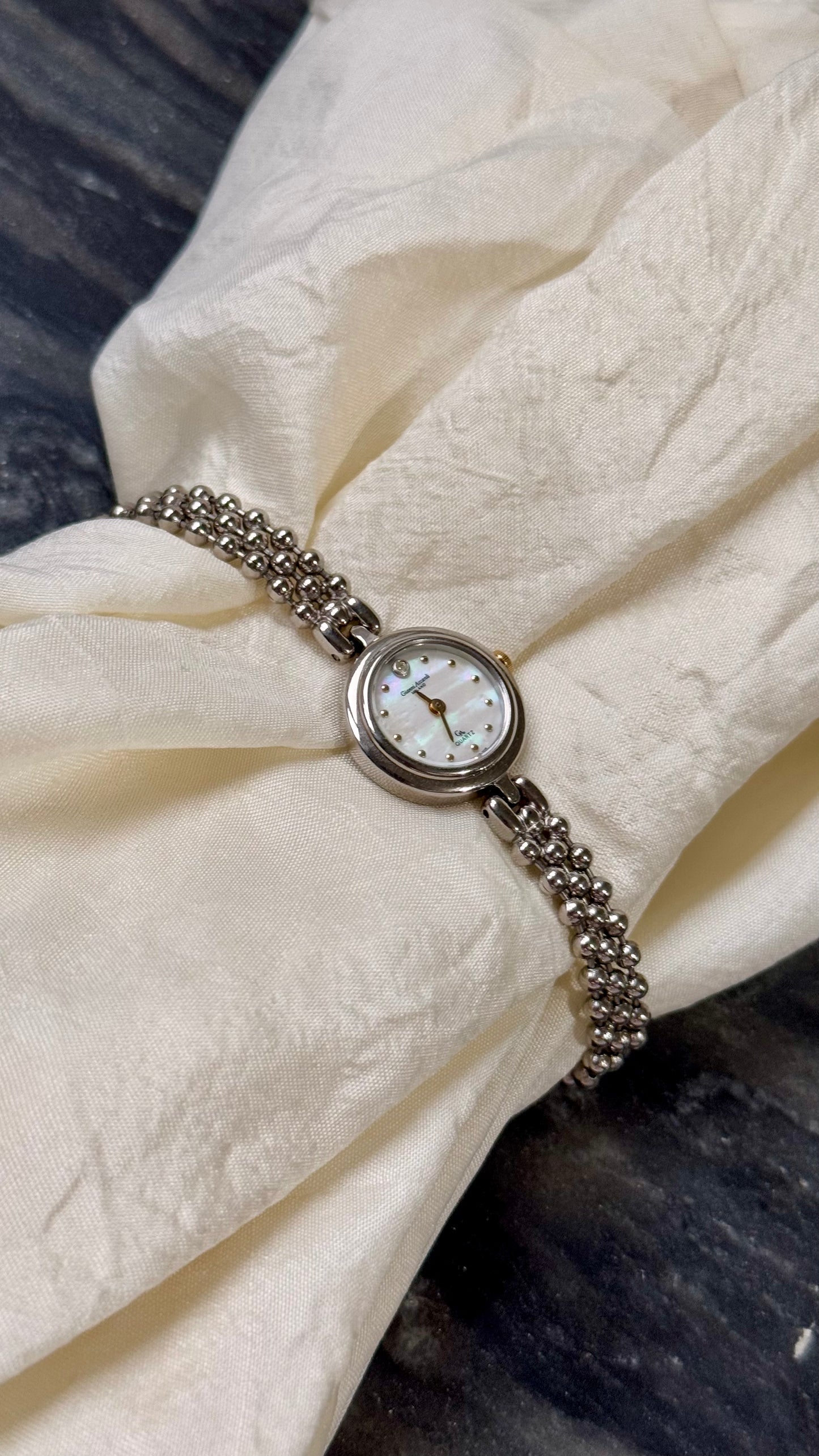 Vintage Gianni Accardi Milano Italy Watch -  Mother Of Pearl Dial