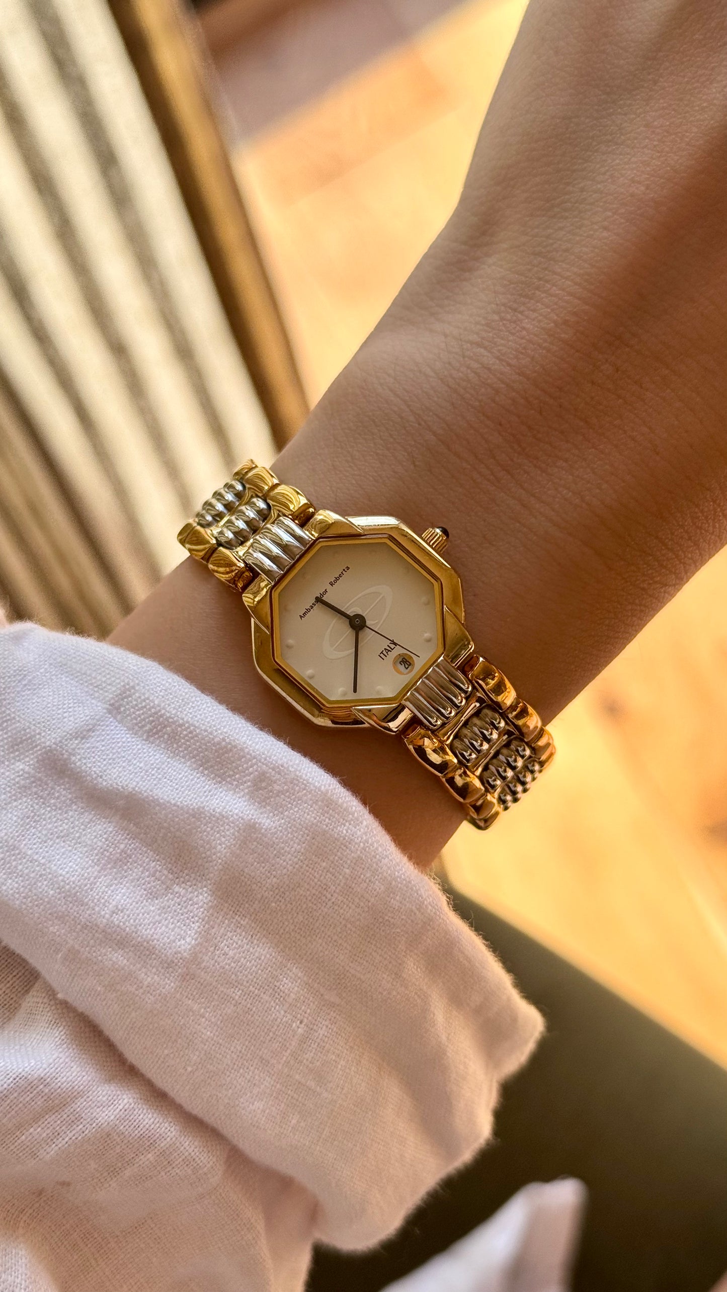 1990s Ambassador Roberta Vintage Watch - Swiss Made