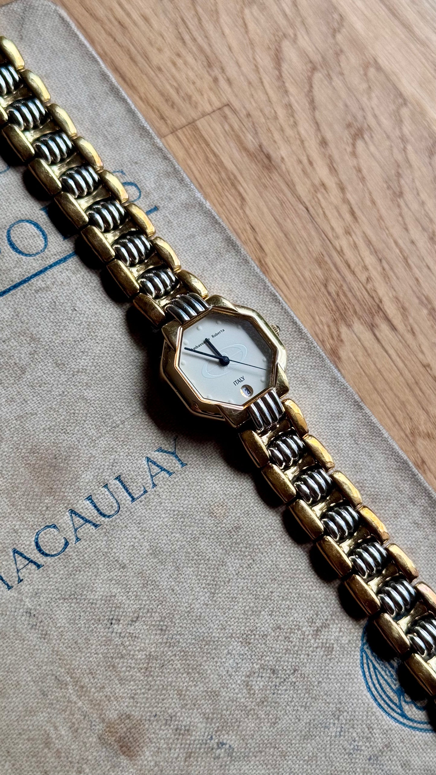 1990s Ambassador Roberta Vintage Watch - Swiss Made