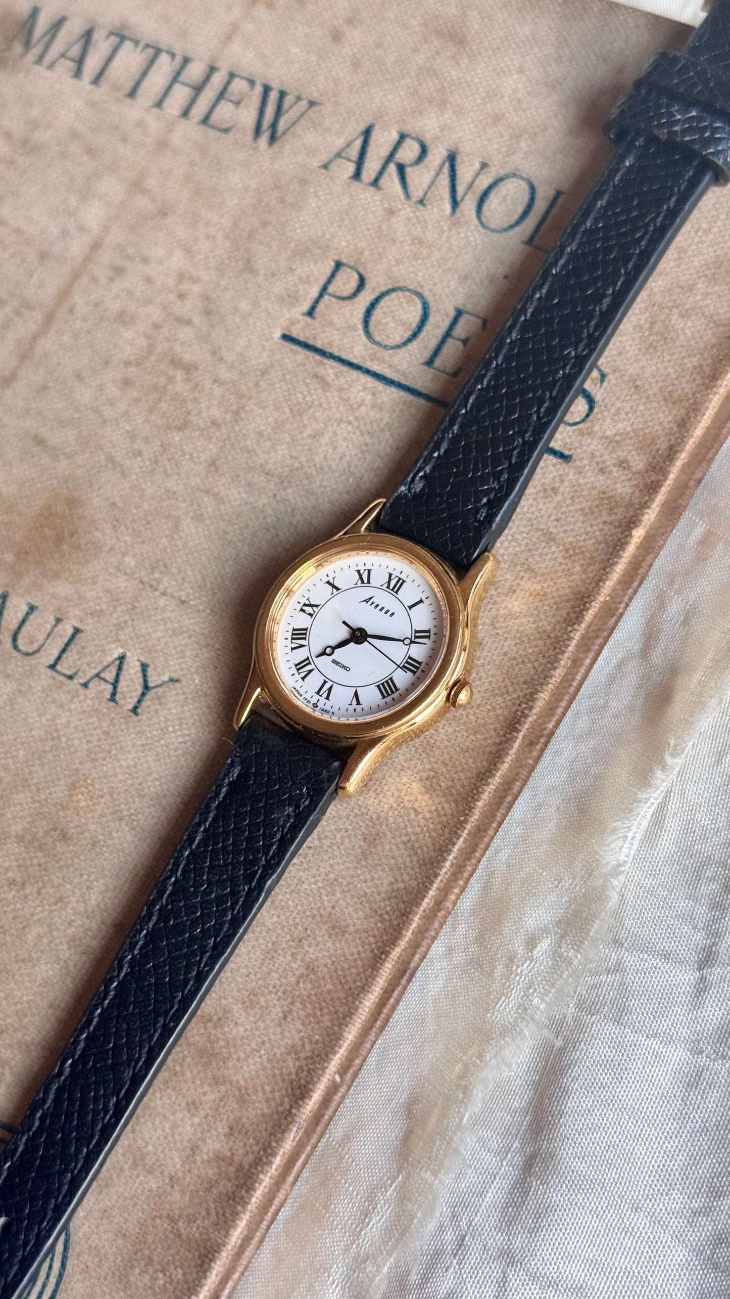 Classic Seiko Avenue Vintage Watch 1996 - Gold plated case