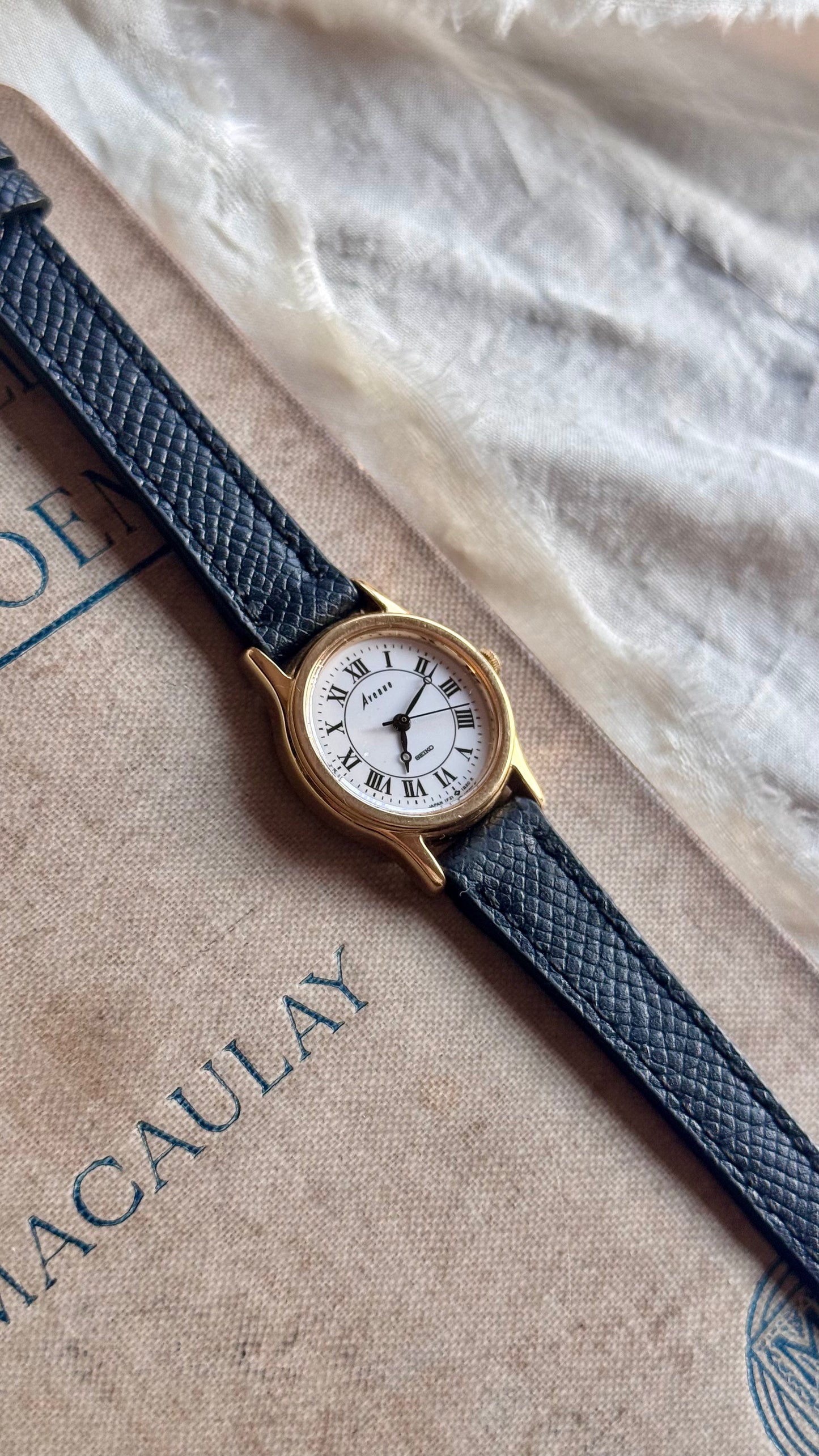 Classic Seiko Avenue Vintage Watch 1996 - Gold plated case