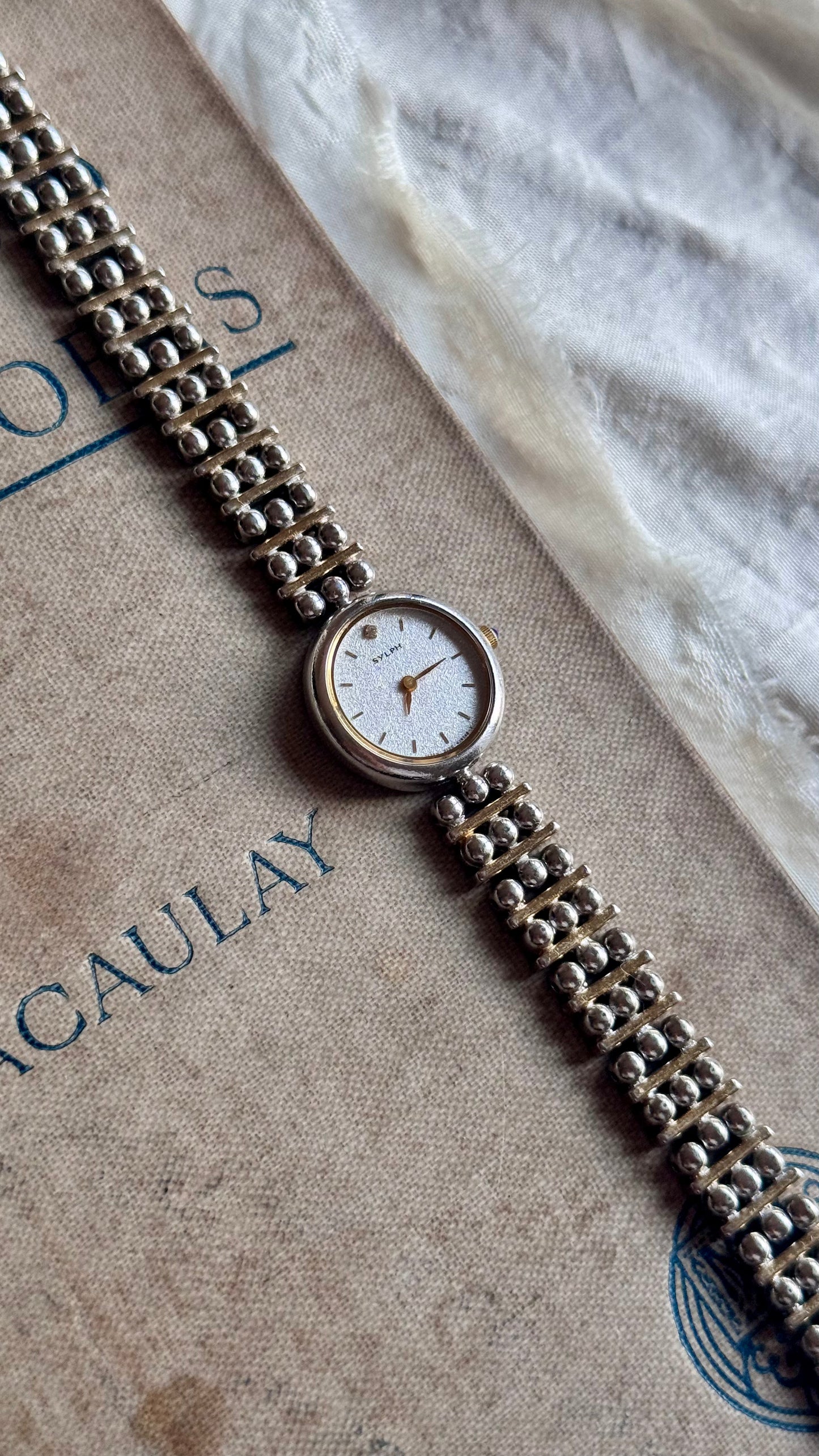 Dainty Citizen Sylph Watch 1999
