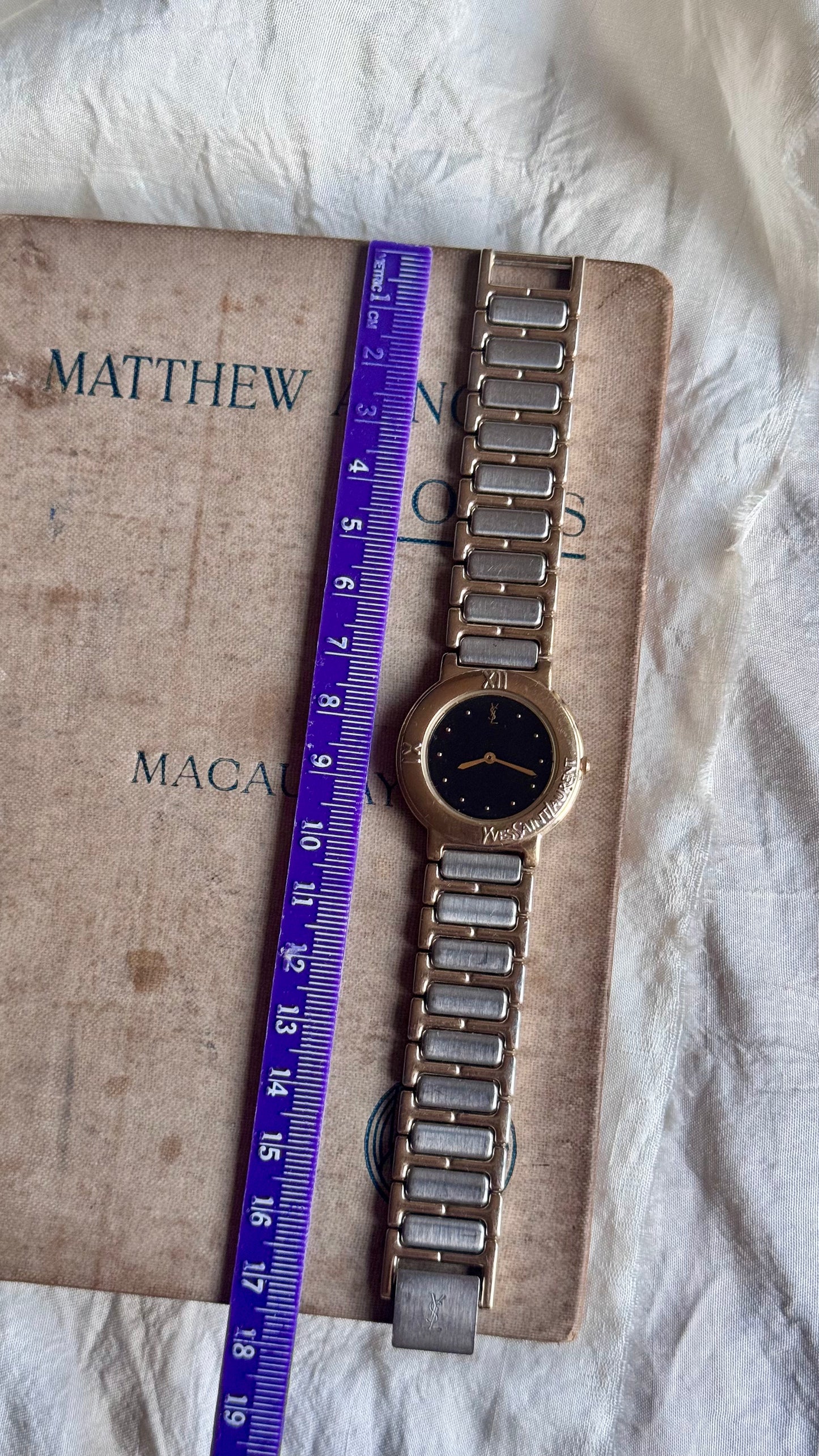 Yves Saint Laurent vintage watch (YSL) 1990s