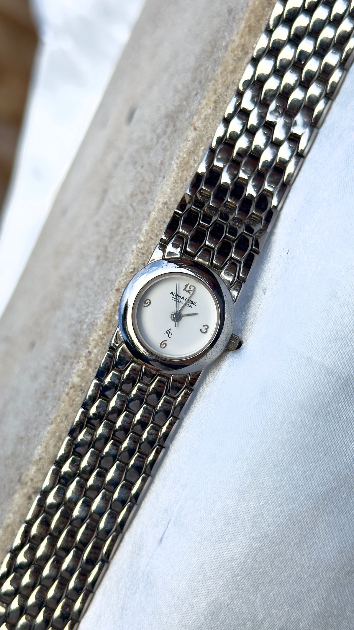 Alpha Cubic Collection vintage watch