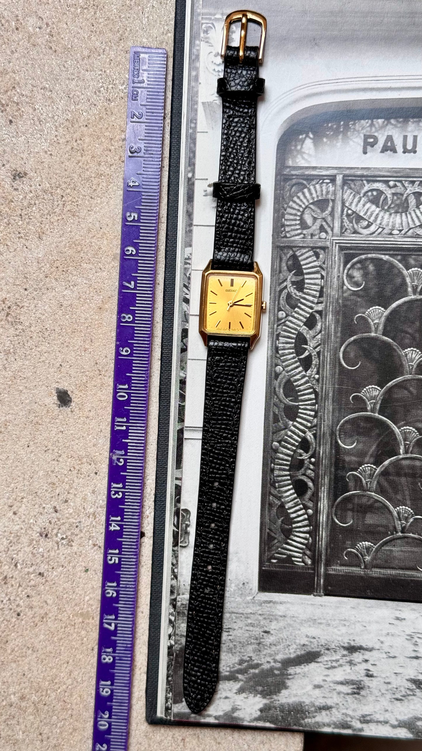 Classic Seiko Vintage Watch 1982 - Gold plated