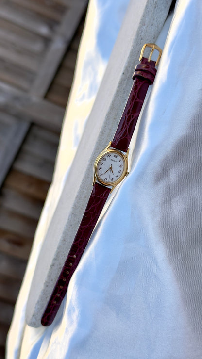 Seiko 1993 Oval Dial Vintage Watch - 18k Gold Plated - Original Buckle and Bracelet