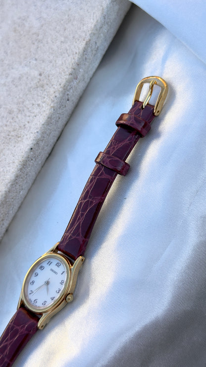 Seiko 1993 Oval Dial Vintage Watch - 18k Gold Plated - Original Buckle and Bracelet