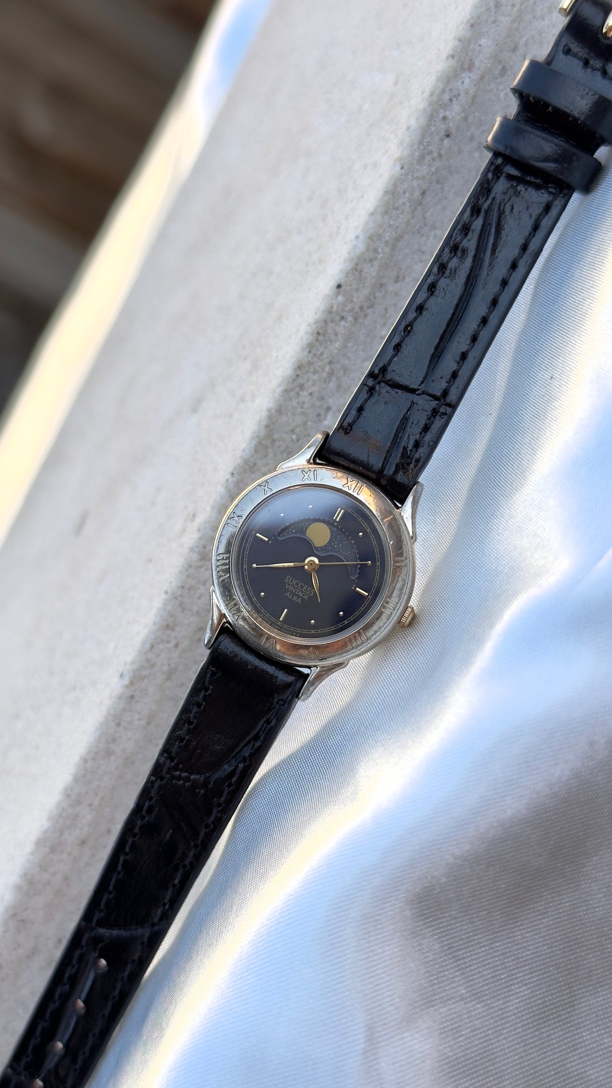 Super Rare Vintage Seiko Alba Watch- Moon Calendar