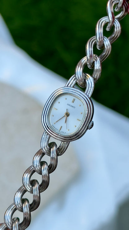Birth Year Seiko Vintage Watch - Silver Edition - | Personalized Gift for Her
