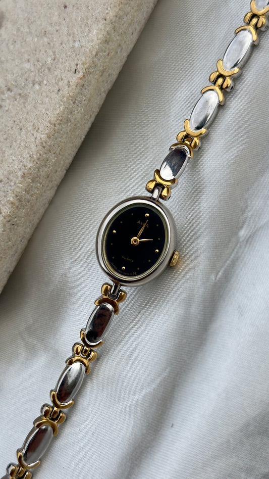 1998 Seiko Alba vintage watch - Oval Black Dial