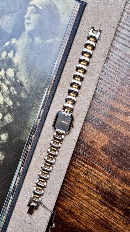 1991 Seiko Alba Vintage Watch - Black Textured Dial