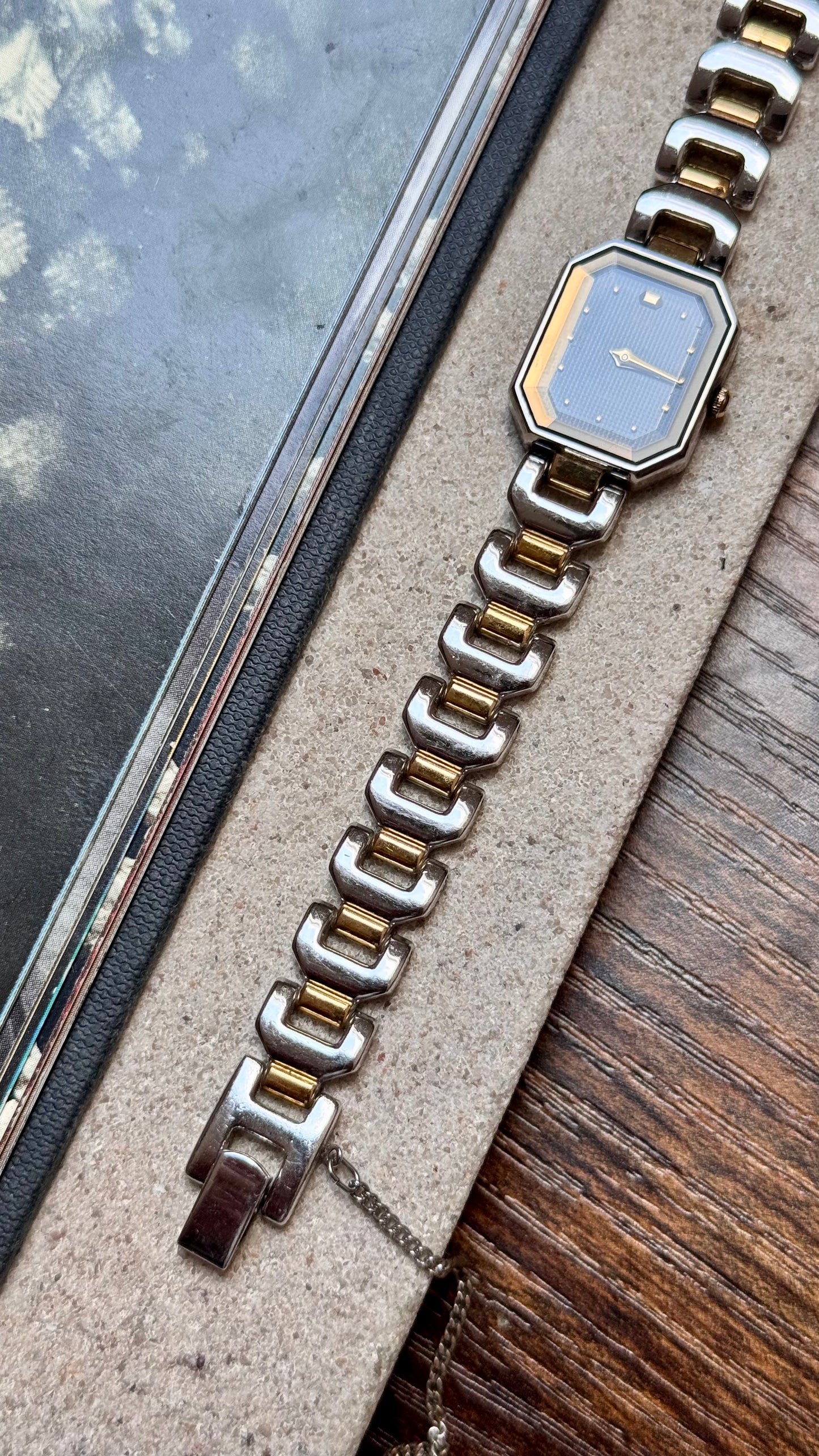 1991 Seiko Alba Vintage Watch - Black Textured Dial
