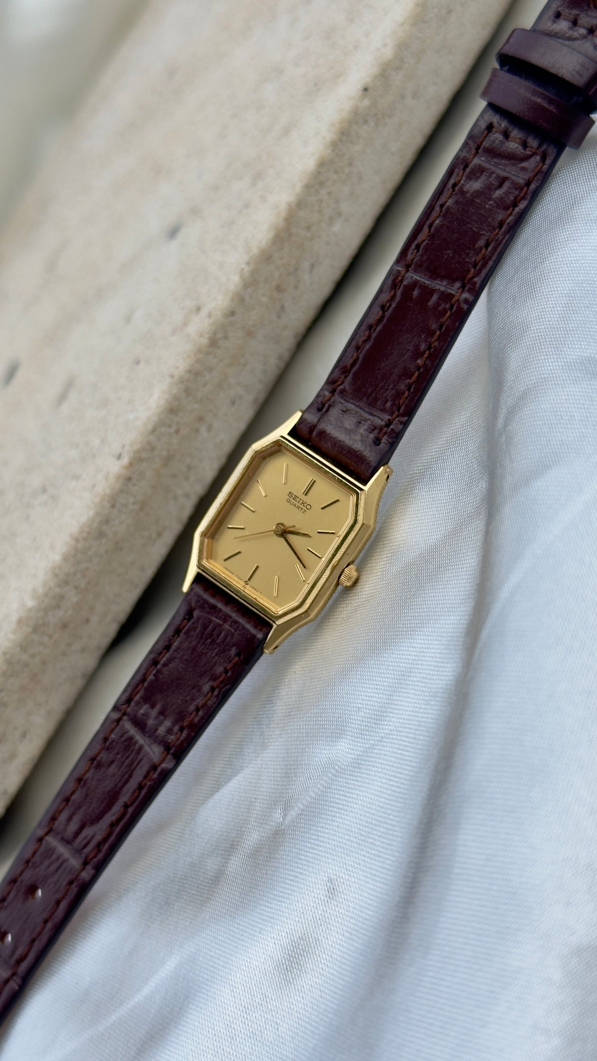 Vintage Seiko Women's Watch 1986 - Champagne Dial, Gold Plated, Handmade Genuine Leather