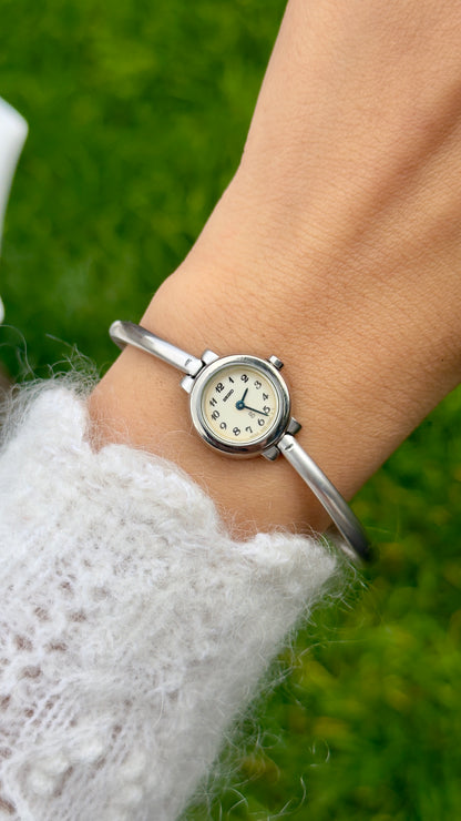 Super Rare Seiko Vintage Bangle Watch 1996