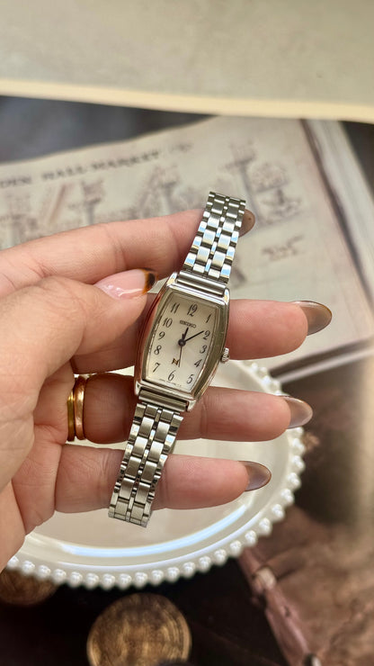 Seiko Neue 1999 vintage watch