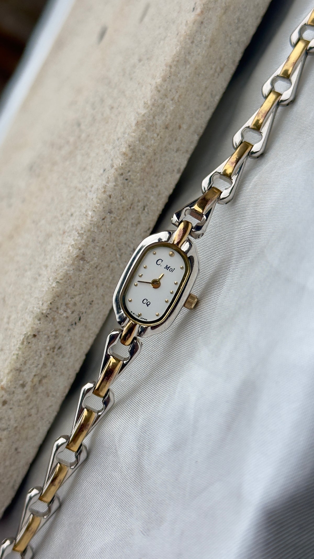 C. Moi CQ Seiko vintage watch - Dainty Case