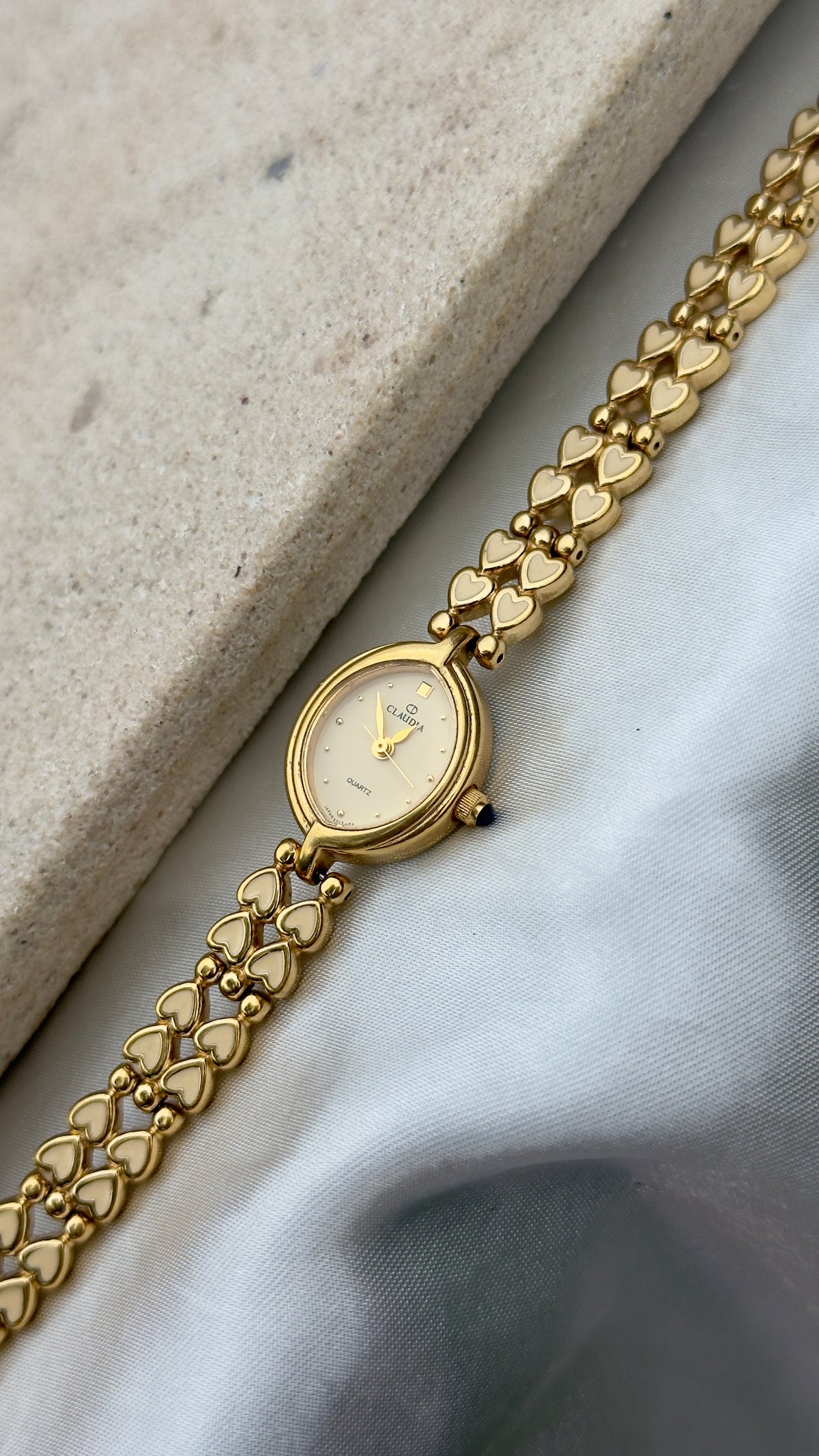Claudia Vintage Watch 1991 - Enameled Heart Bracelet