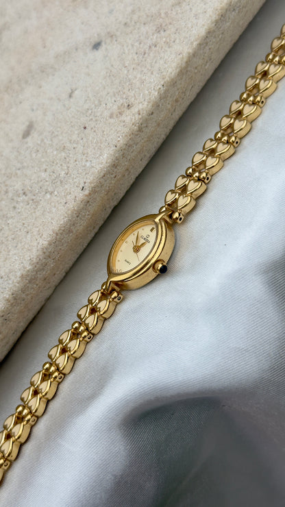 Claudia Vintage Watch 1991 - Enameled Heart Bracelet