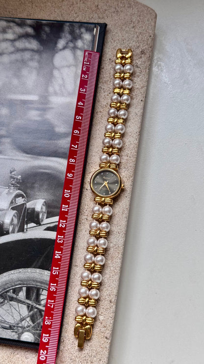 Rapport vintage watch - faux pearl bracelet