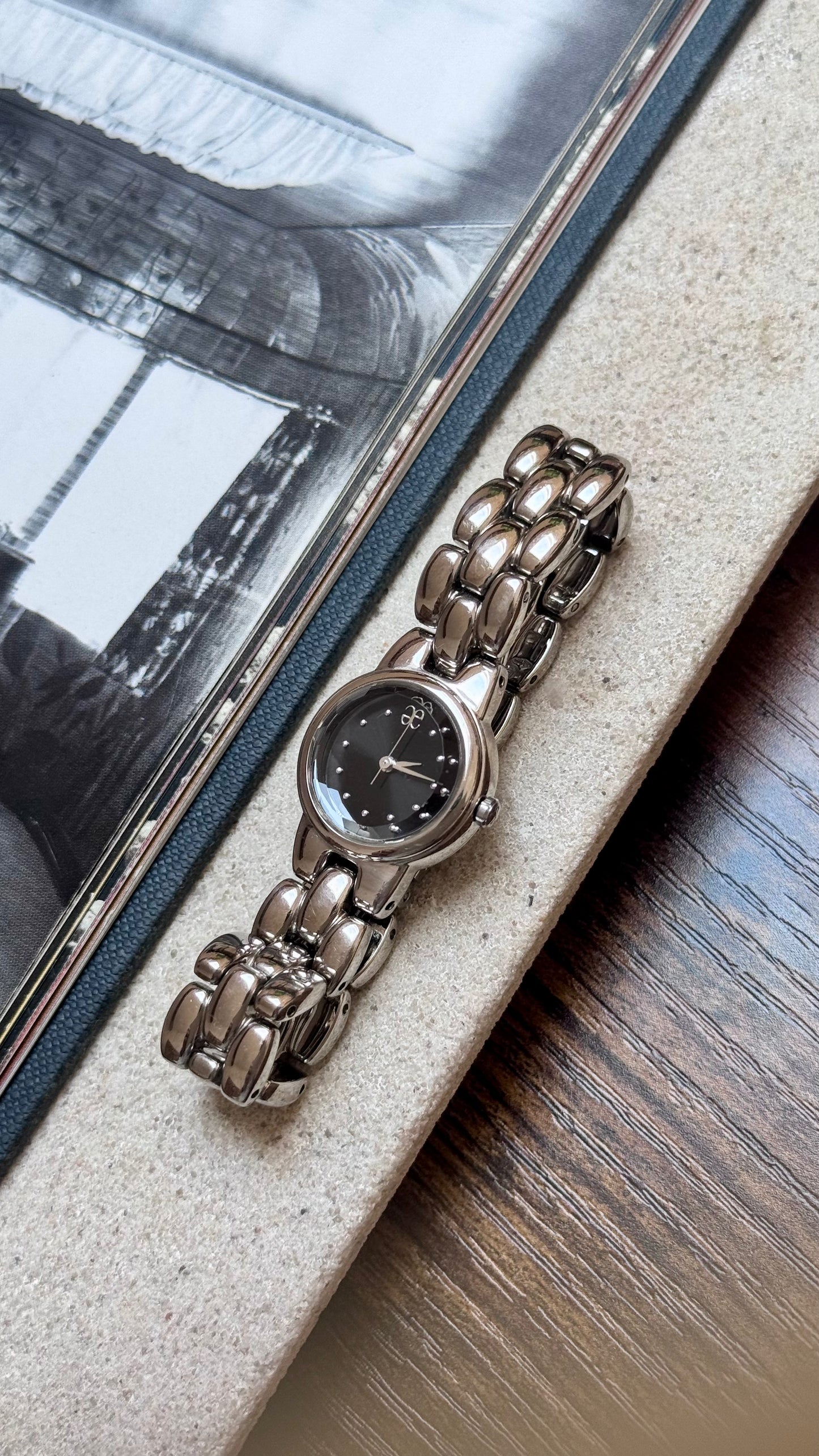 Citizen Miss Elegance vintage watch - Faceted Crystal
