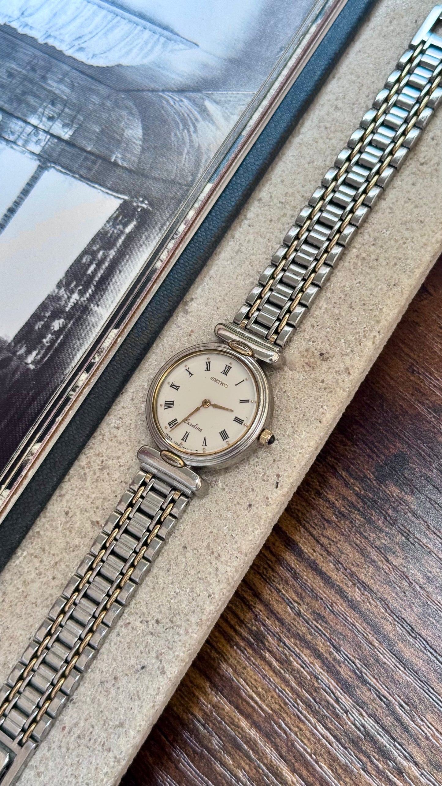 1997 Vintage Seiko Exceline Watch - Roman Dial