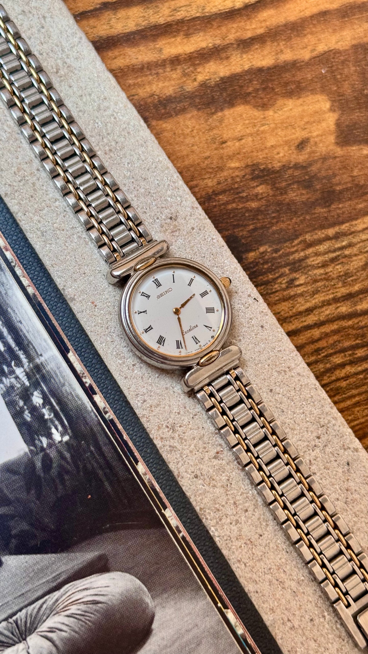 1997 Vintage Seiko Exceline Watch - Roman Dial