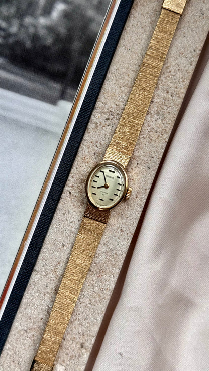 Seiko mechanical vintage watch 1960s