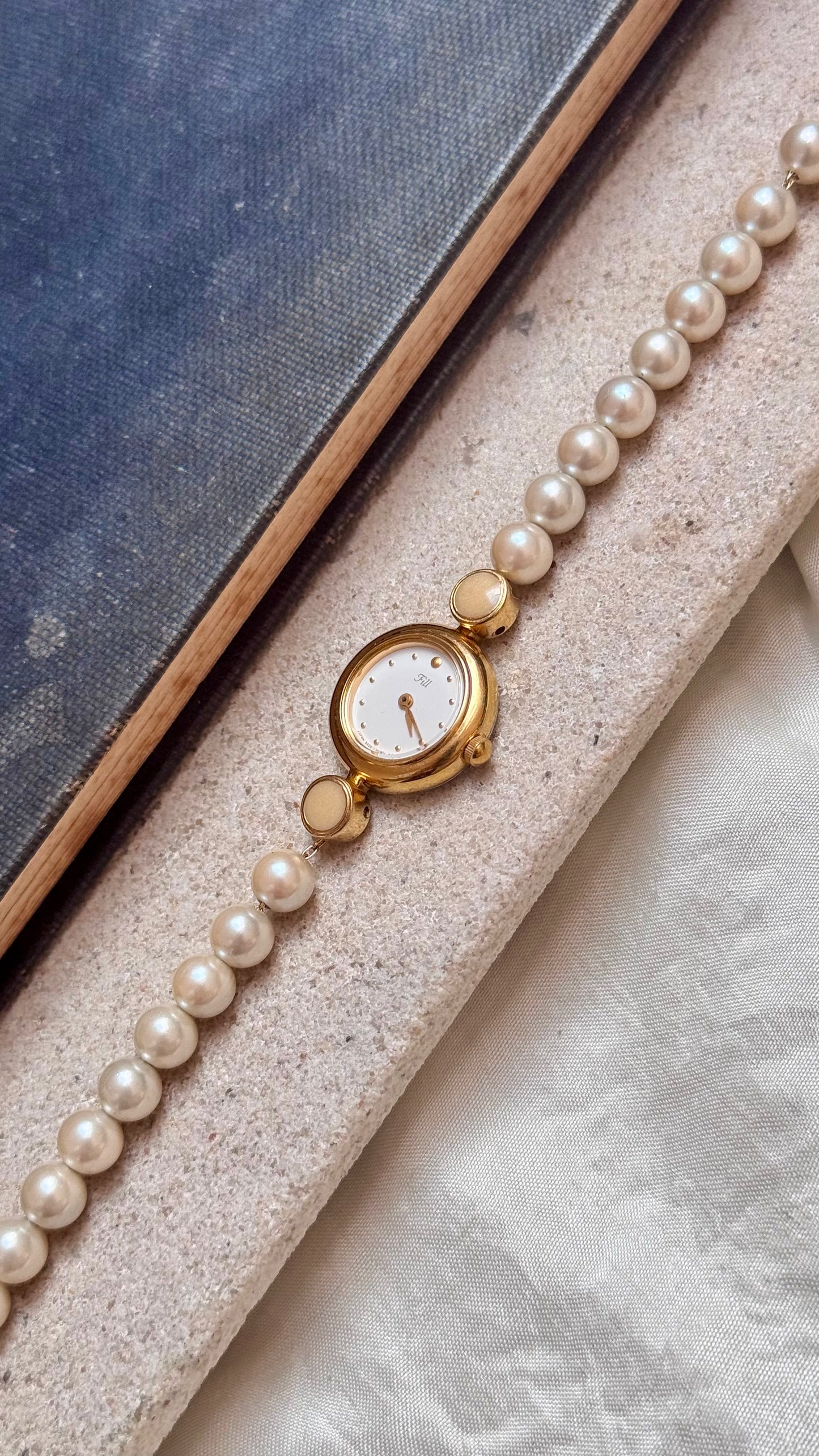 Citizen Fill Vintage Watch - Japanese Akoya Pearl