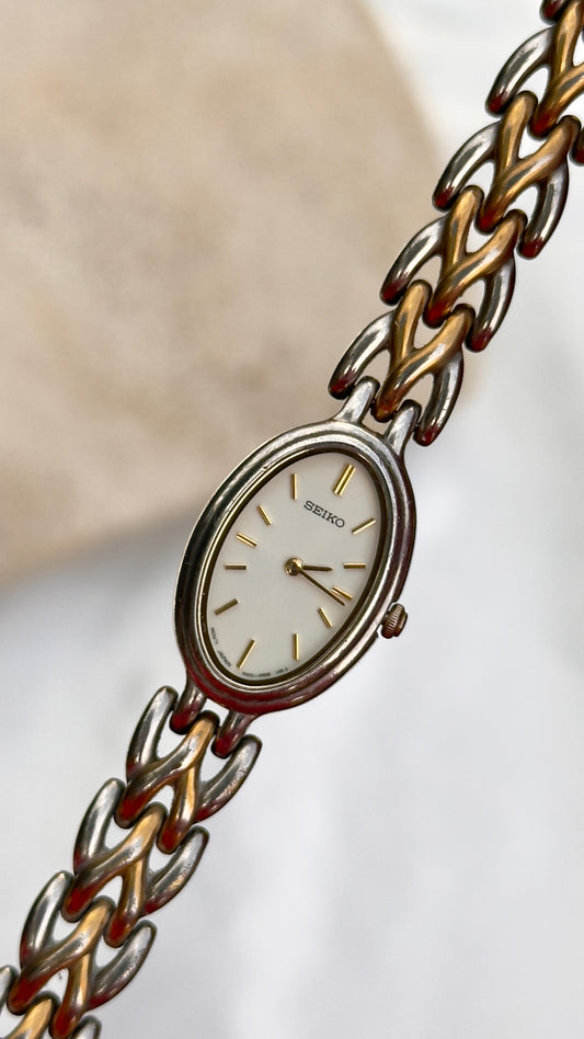 Seiko Vintage Watch 1998 - Oval Face
