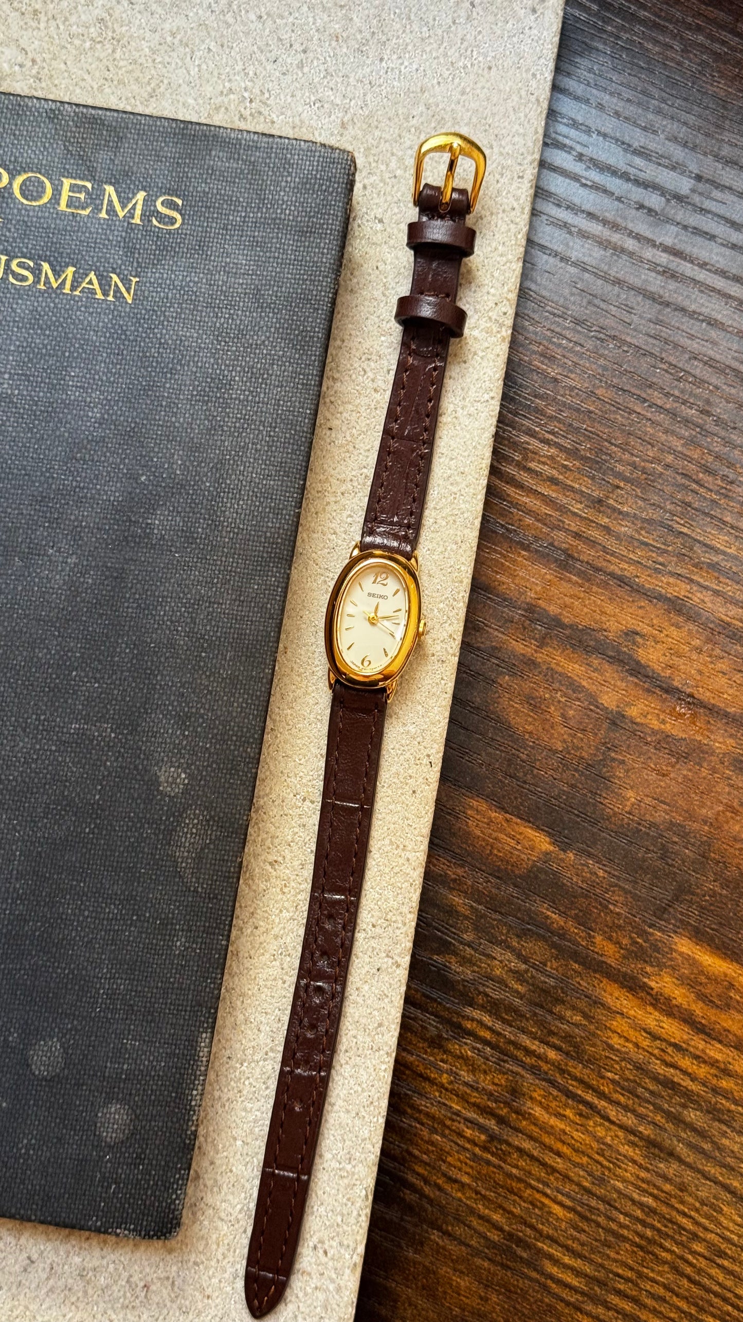 Vintage Seiko Baignoire Women's Watch 1990 - Gold Plated, Original Buckle