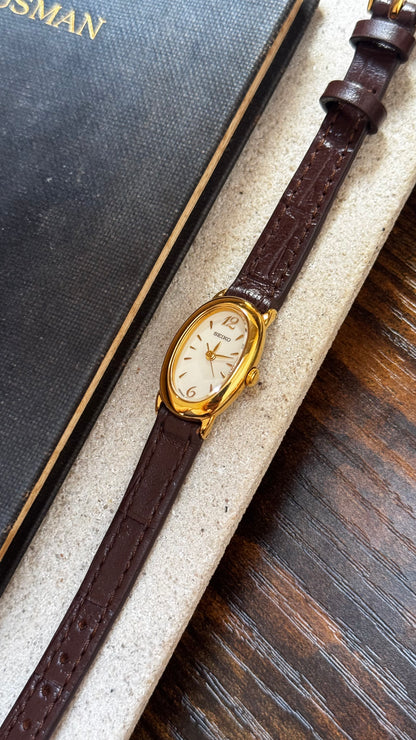Vintage Seiko Baignoire Women's Watch 1990 - Gold Plated, Original Buckle