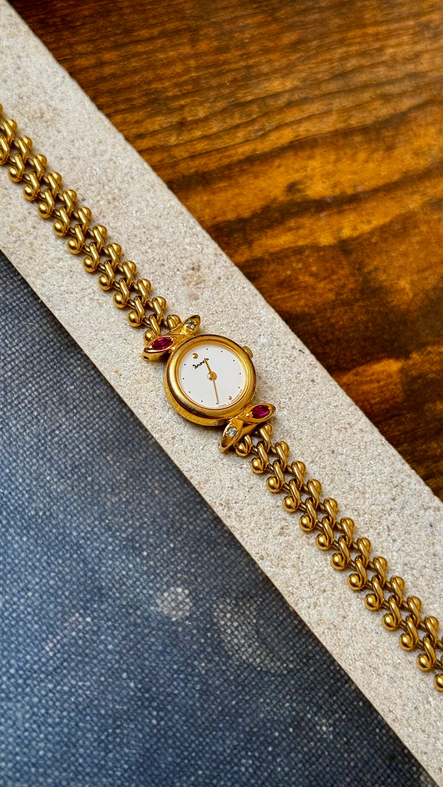 Dana ORIENT vintage women watch 1990s - Rubies, diamonds, gold plated