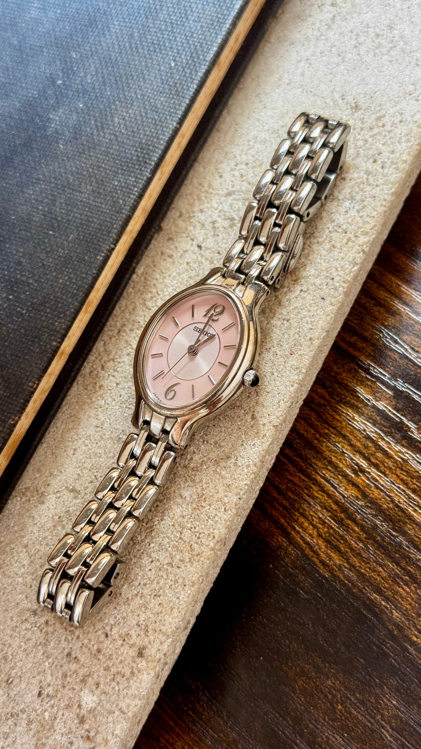 Vintage Seiko Watch - For Petite Wrists