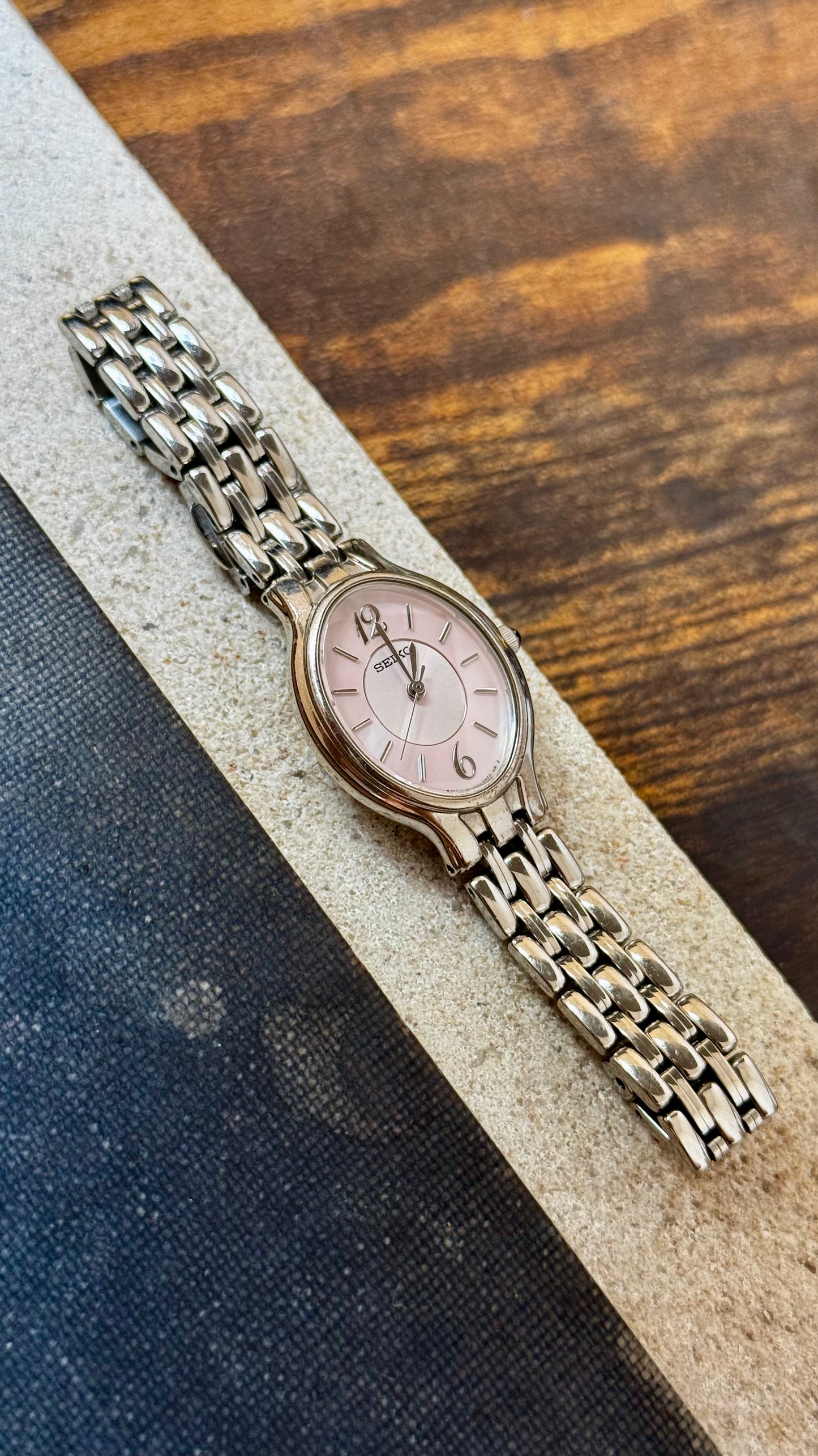 Vintage Seiko Watch - For Petite Wrists