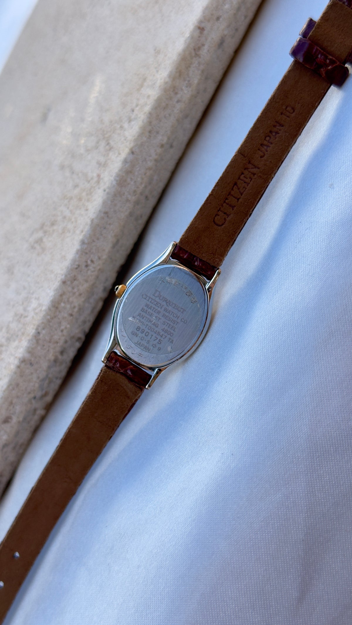 Super Rare Citizen Exceed Duratech vintage watch 1998 - Gold Plate, Mint Condtion with tag