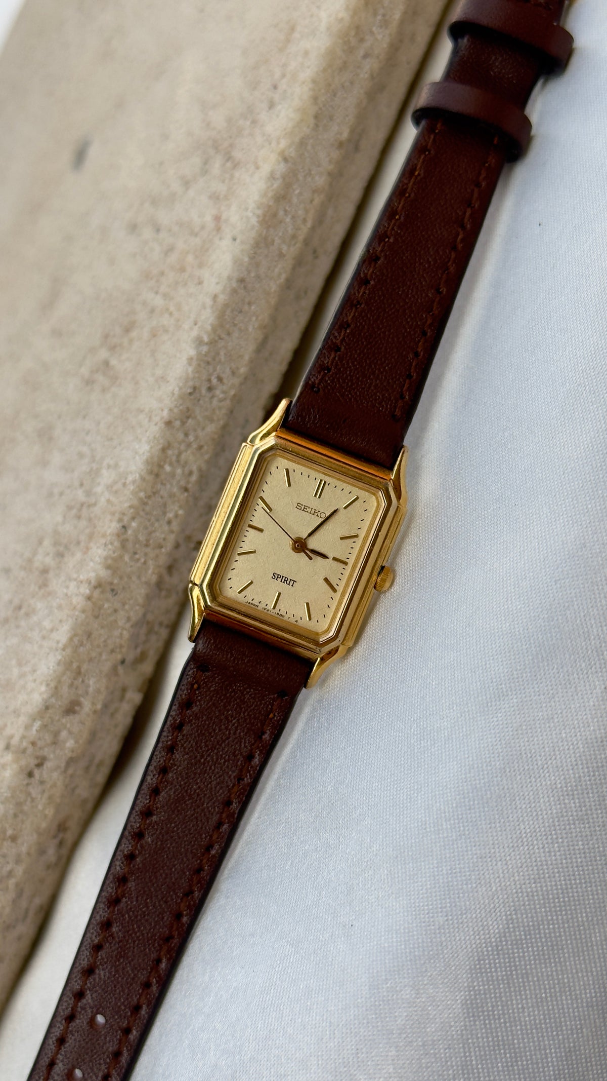 Vintage Seiko Women's Tank Watch 1994 - Gold Plated
