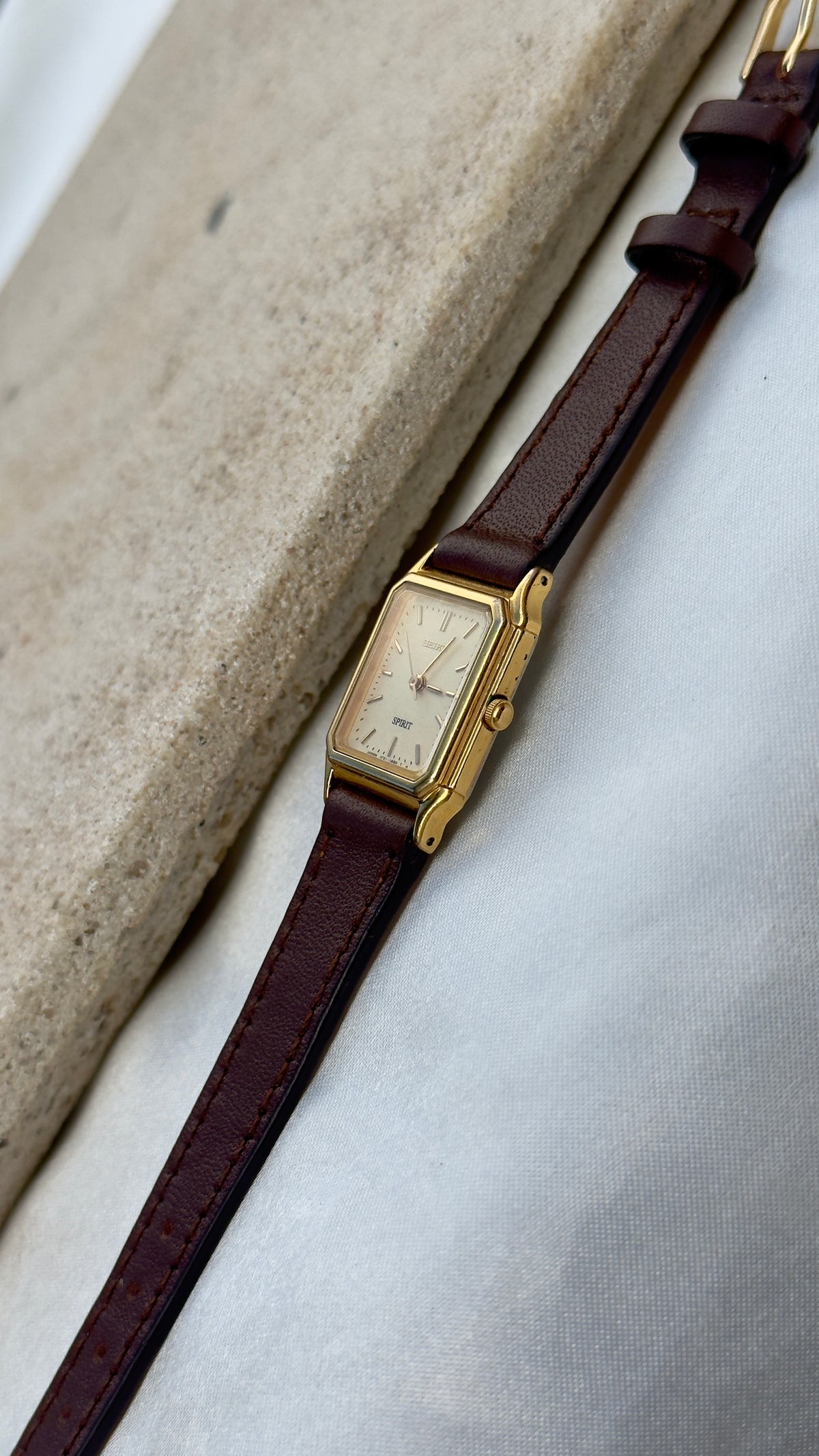 Vintage Seiko Women's Tank Watch 1994 - Gold Plated