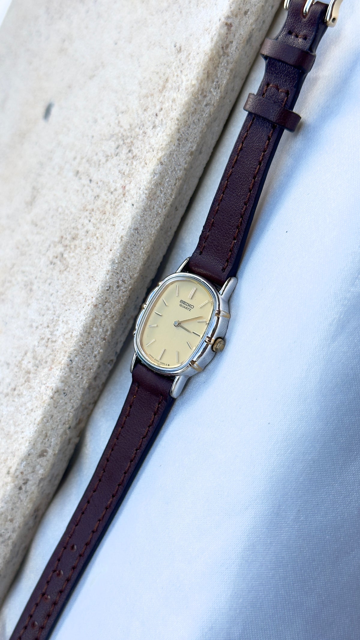 Vintage Seiko Women's Oval Watch 1981 - Gold&Palladium Plated