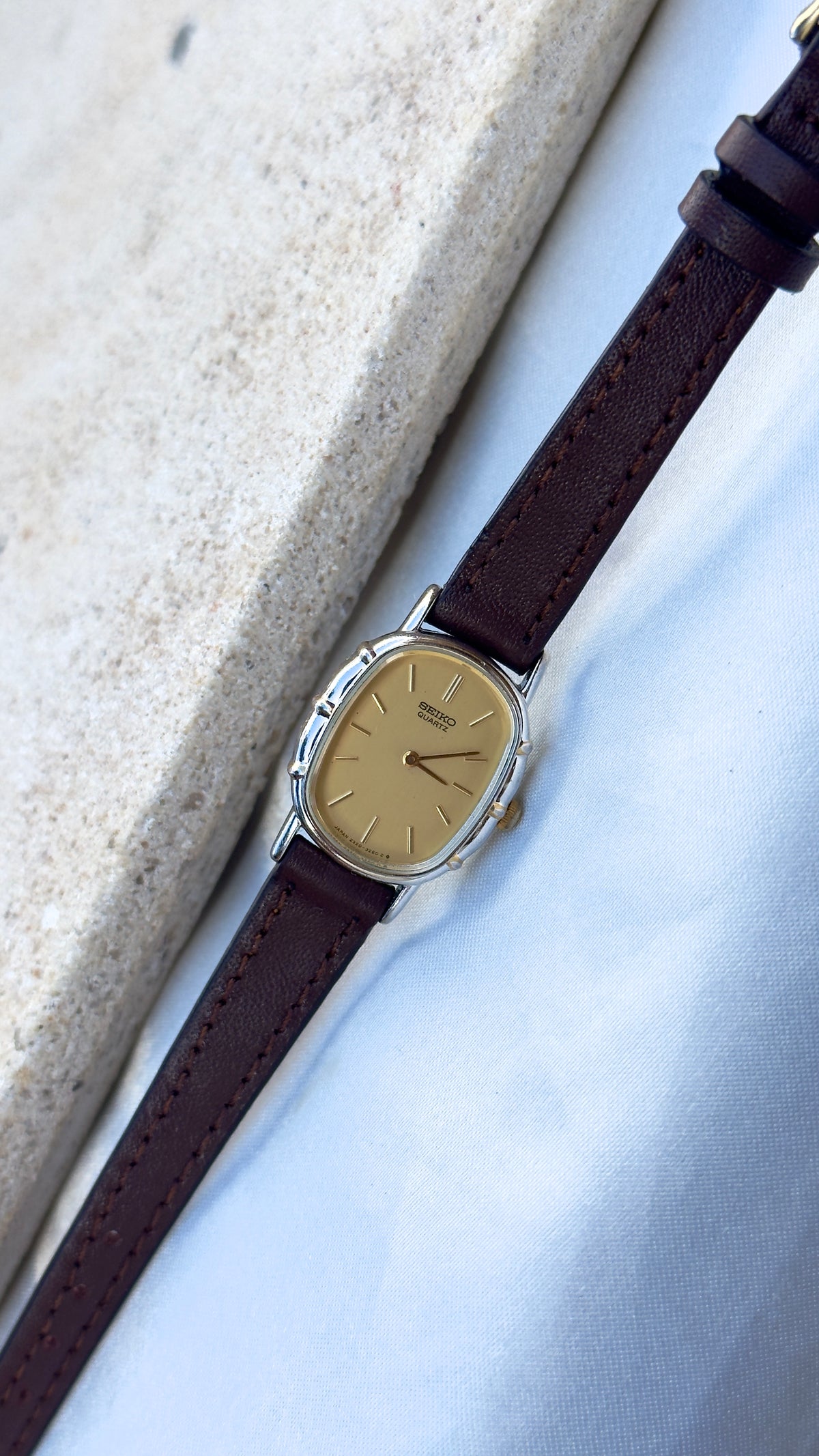Vintage Seiko Women's Oval Watch 1981 - Gold&Palladium Plated