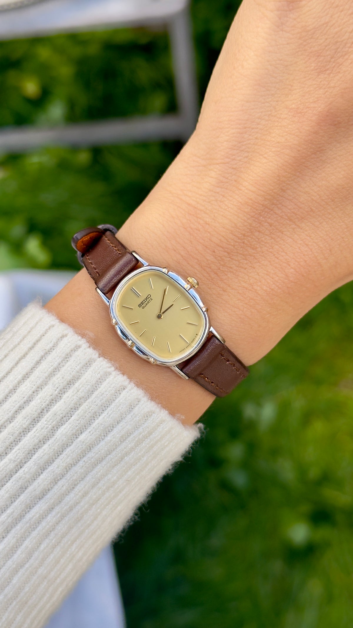 Vintage Seiko Women's Oval Watch 1981 - Gold&Palladium Plated