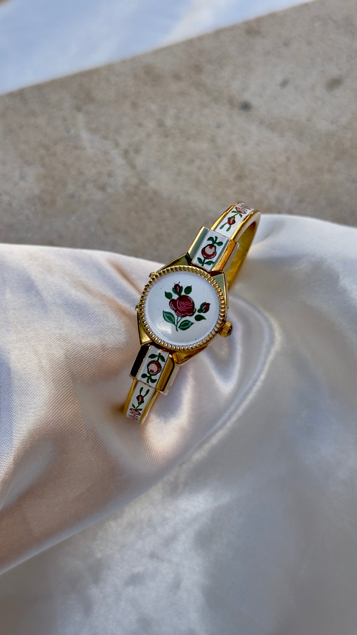 Art Deco Rapport Peekaboo vintage watch - hand painted bangle