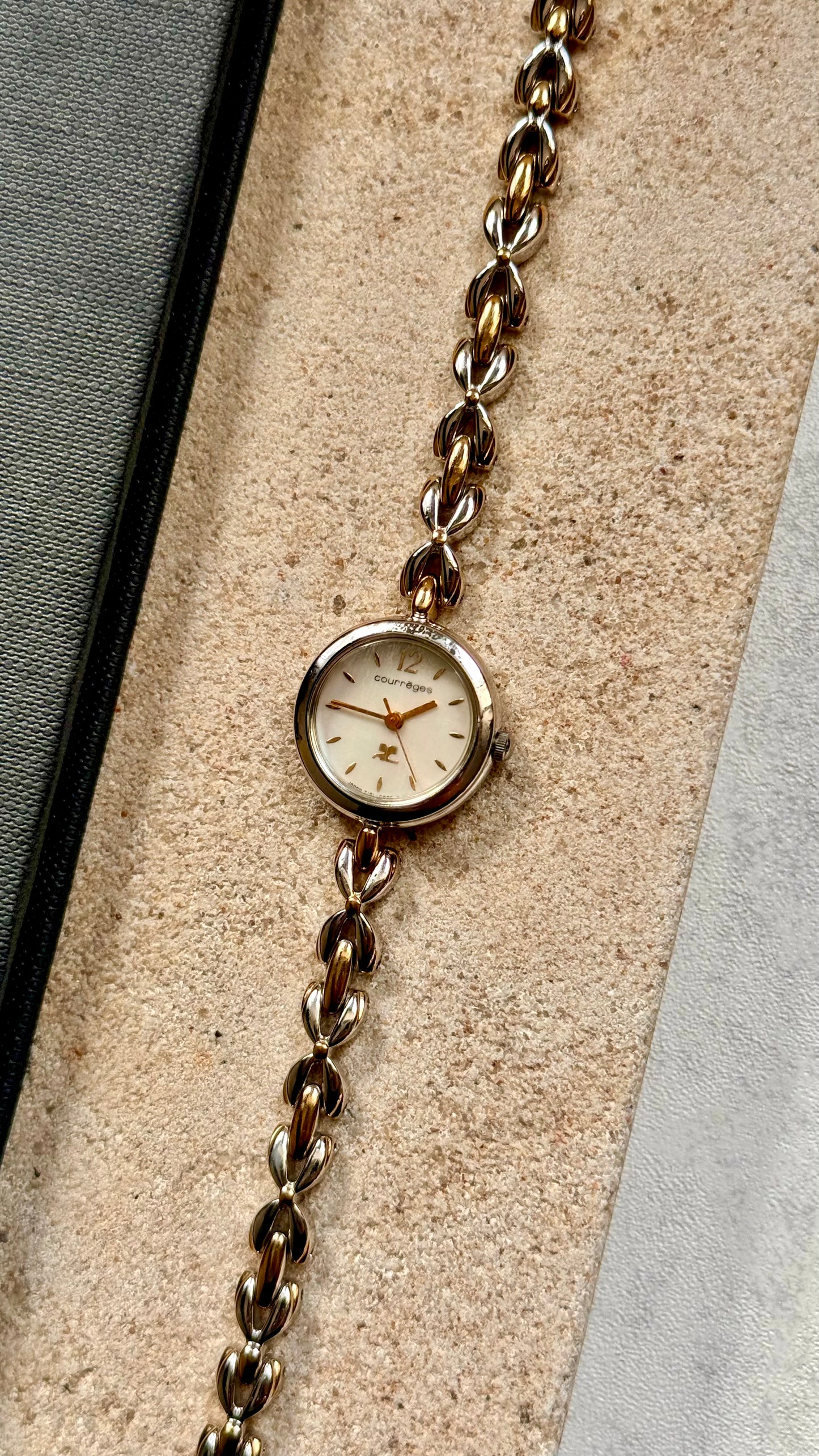 Courrèges vintage watch