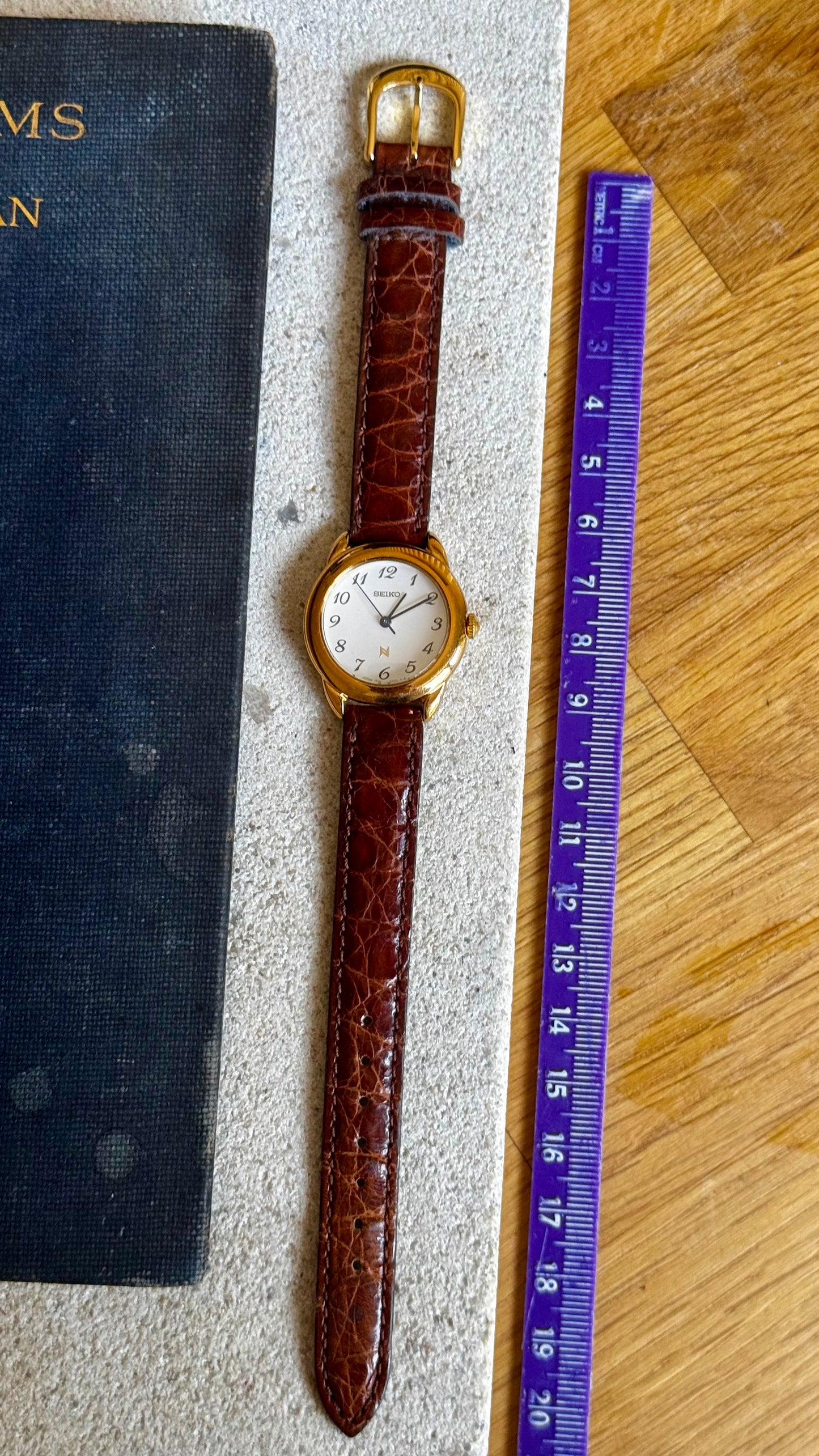 Vintage Seiko Neue Women's Watch 1996 - 18k Gold Plated