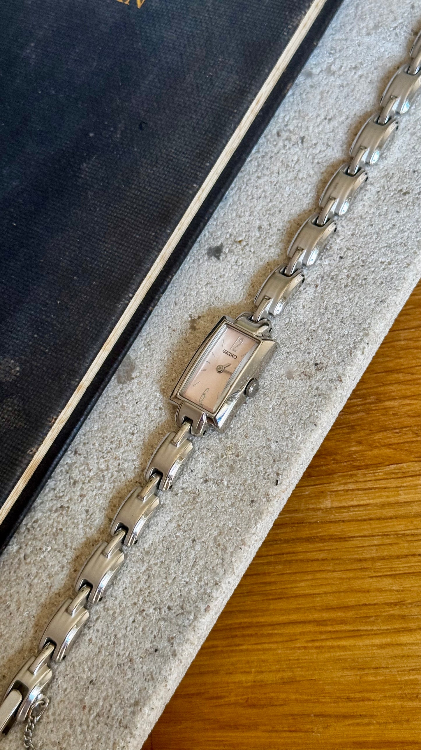 Seiko Tissé Vintage Watch 1993