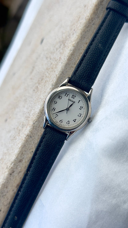 Vintage Seiko Women's Watch 1995